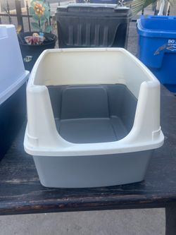 Cat litter box
