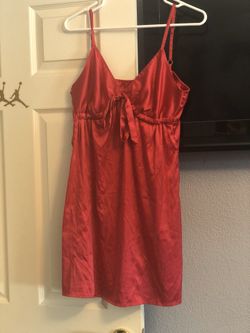 Guess sleep wear size: medium color: pink