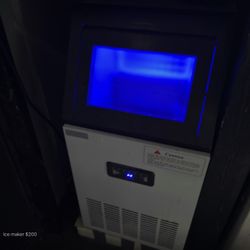 Ice Maker Machine In Good Condition Please Check My Other Listings 