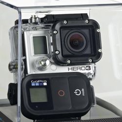 GoPro HERO3: Black Edition With Remote Bundle Brand New In Case.
