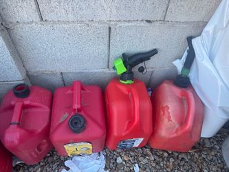 4 2 gallon tanks