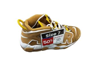 Nike Dq4713-700 Gold