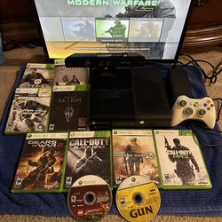 Xbox 360 E 1538 Console 500GB Bundle