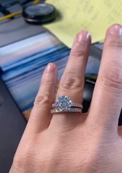 4.2ct size moissanite color s925 sterling silver engagement ring.  Pass tester! Various sizes