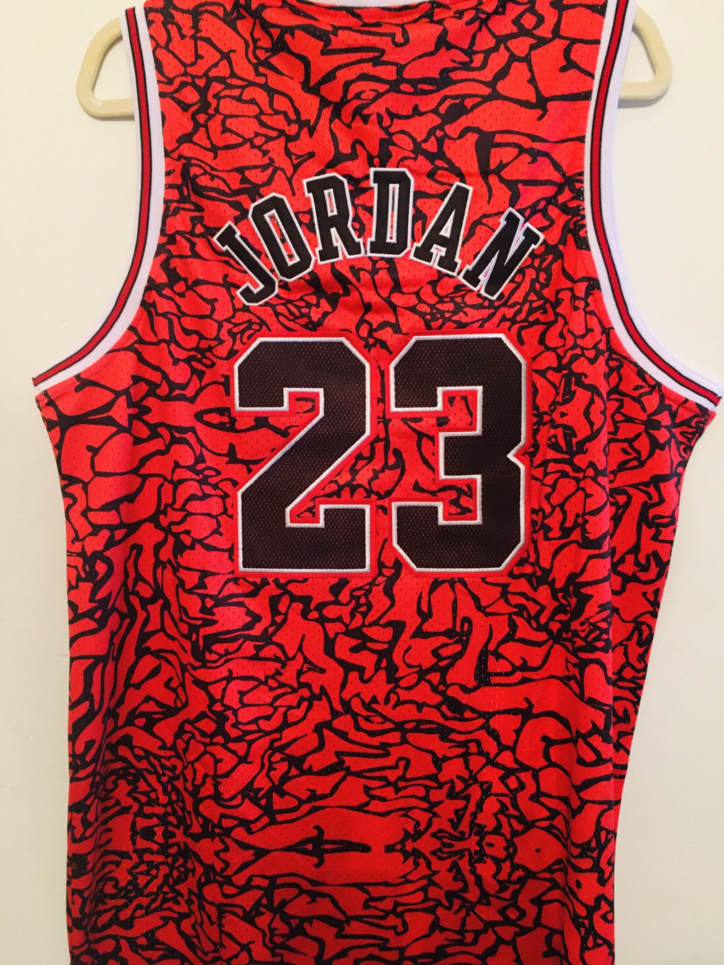 3 Jordan jersey combo ad with Priority 2 day shipping