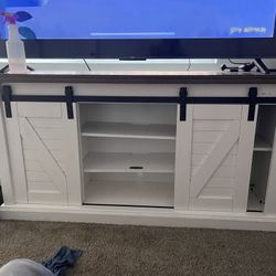 Cabinet Best Offer Neeed Gone 