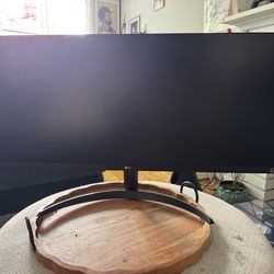 🖥️ LG 34" UltraWide Monitor – Because You Deserve a Panoramic View of Your Spreadsheets