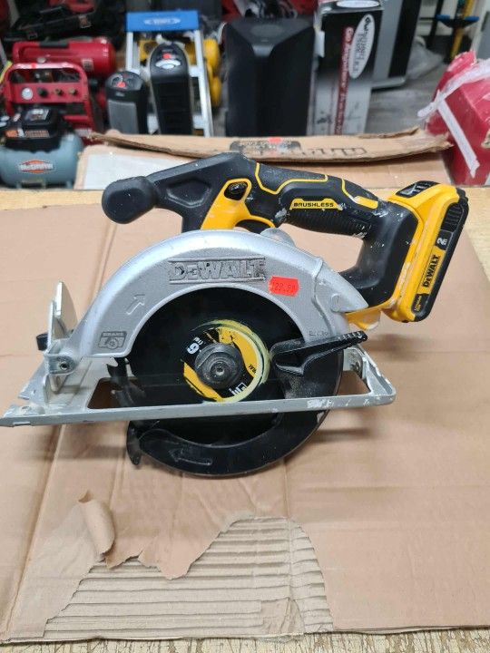 DEWALT
20V MAX Cordless 6.5 in. Sidewinder Style Circular Saw