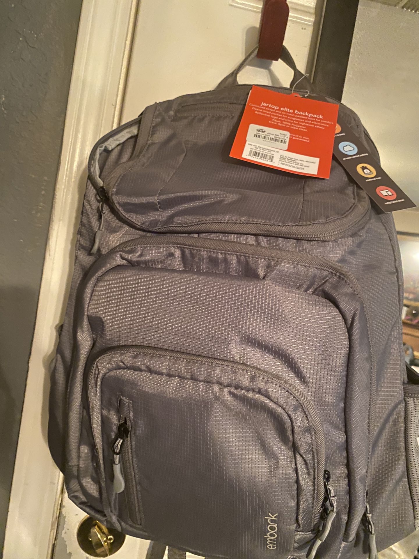 New w/Tags- Embark Jartop Elite 17.5” Gray Backpack