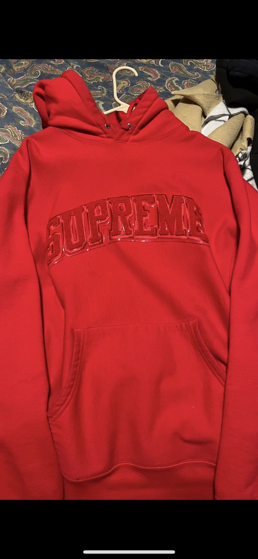 Supreme Patent/Chenille Arc Logo Hoodie Sweatshirt Red FW 17 Size XL