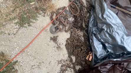 Miscellaneous chains all sizes
