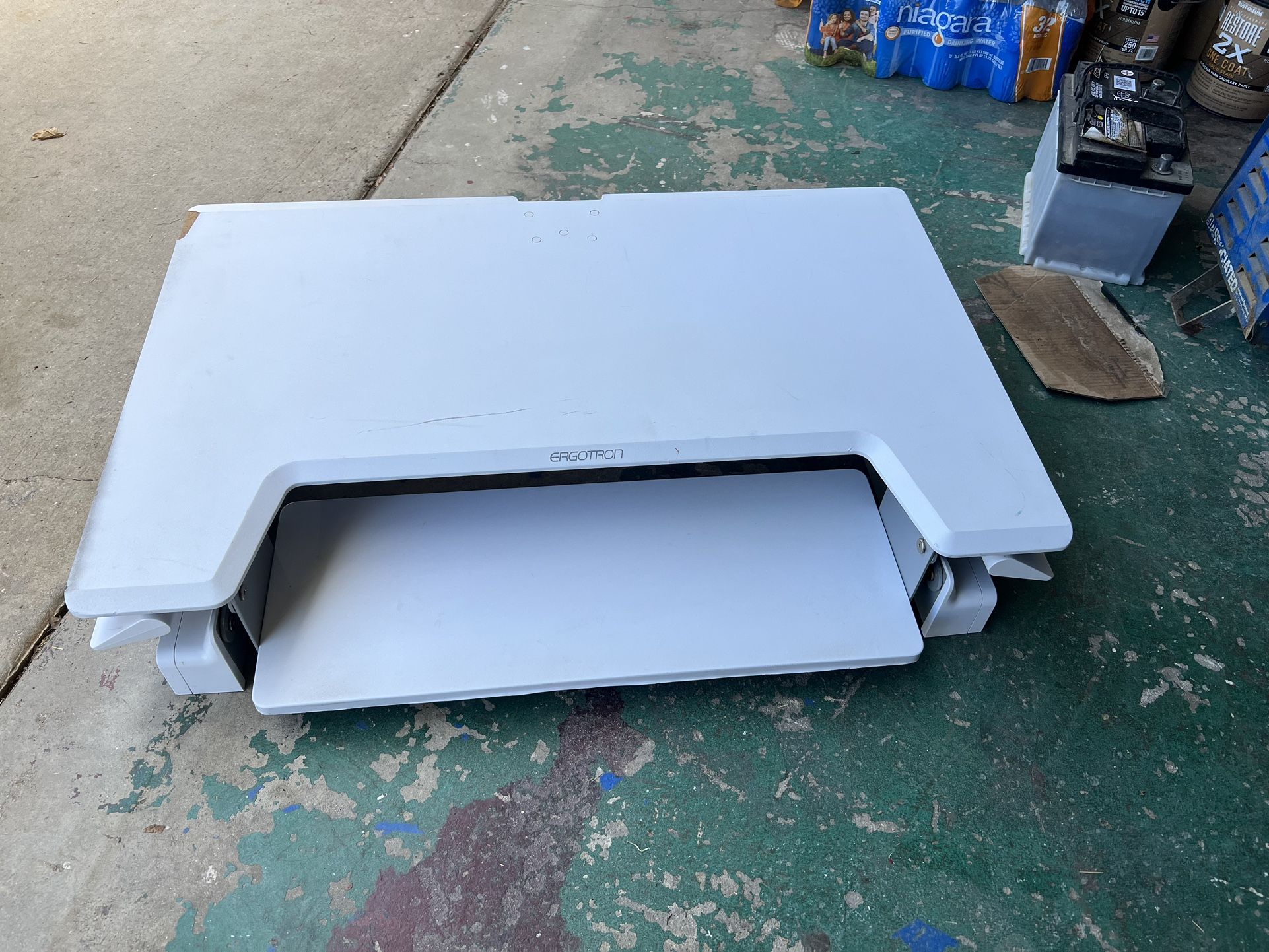 Ergotron Stand Up Desk 35inch