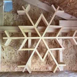 Wood Snow flake Hanging Shelf