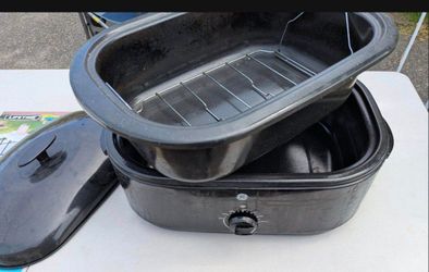 GE General Electric 18 Quart Roaster Oven Slow Cooker - Black
Works well