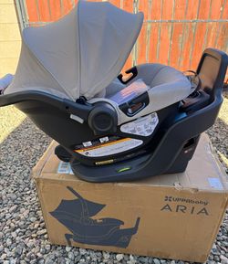 New! Uppababy Aria