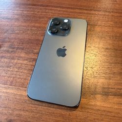 iPhone 14 pro 256gb battery 100%