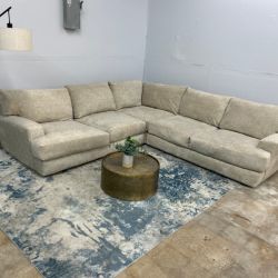Menards 3-Piece Cream Sectional Couch