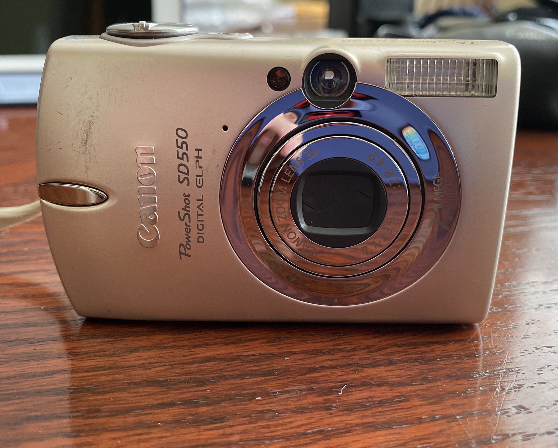 Canon PowerShot SD550 camera & Accessories