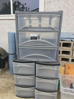 Plastic drawers