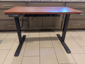 VIV Electric Desk
