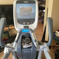 PRECOR AMT 885