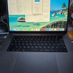 2021 MacBook Pro  A2485 16in M1 Max 32 Core GPU 32GB RAM 1TB SSD ,Excellent Condition for Excell Sale