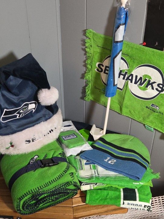 Seahawks Collection Memorabilia 12th Man 10+ Items Blanket