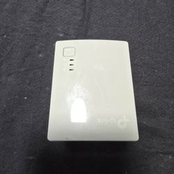 TP-Link TL-PA4010 AV600 Powerline Adapter 