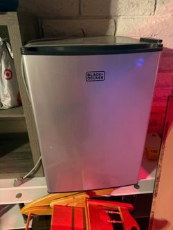 🧊 BLACK+DECKER mini refrigerator
