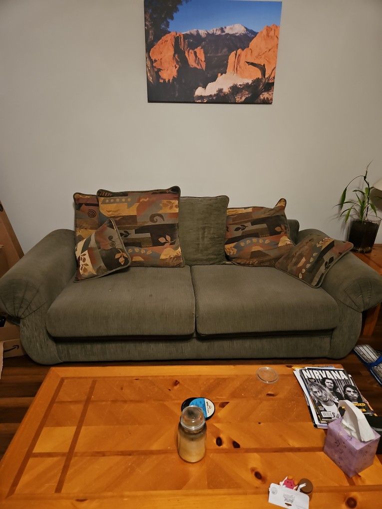 Free Couch