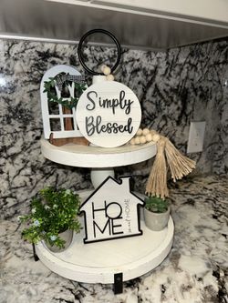 Rustic Farmhouse Tiered Tray Set