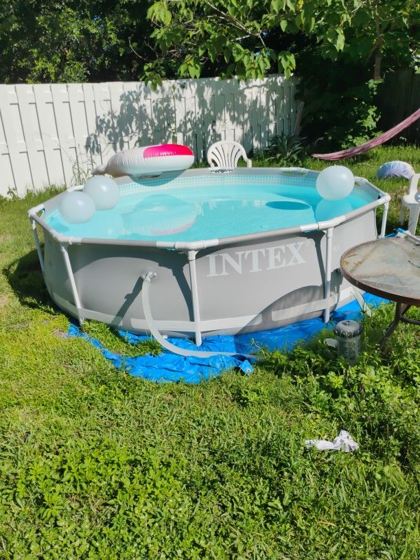 Intex Above Ground Pool 10ft