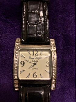 Watch, needs battery.