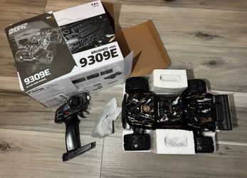 DEERC 9309E All Terrain Fast RC Cars for Adults 40KPH,4WD Electric Off-Road Remote Control Monster Truck, 2.4Ghz High Speed Car,Waterproof Monster Tru