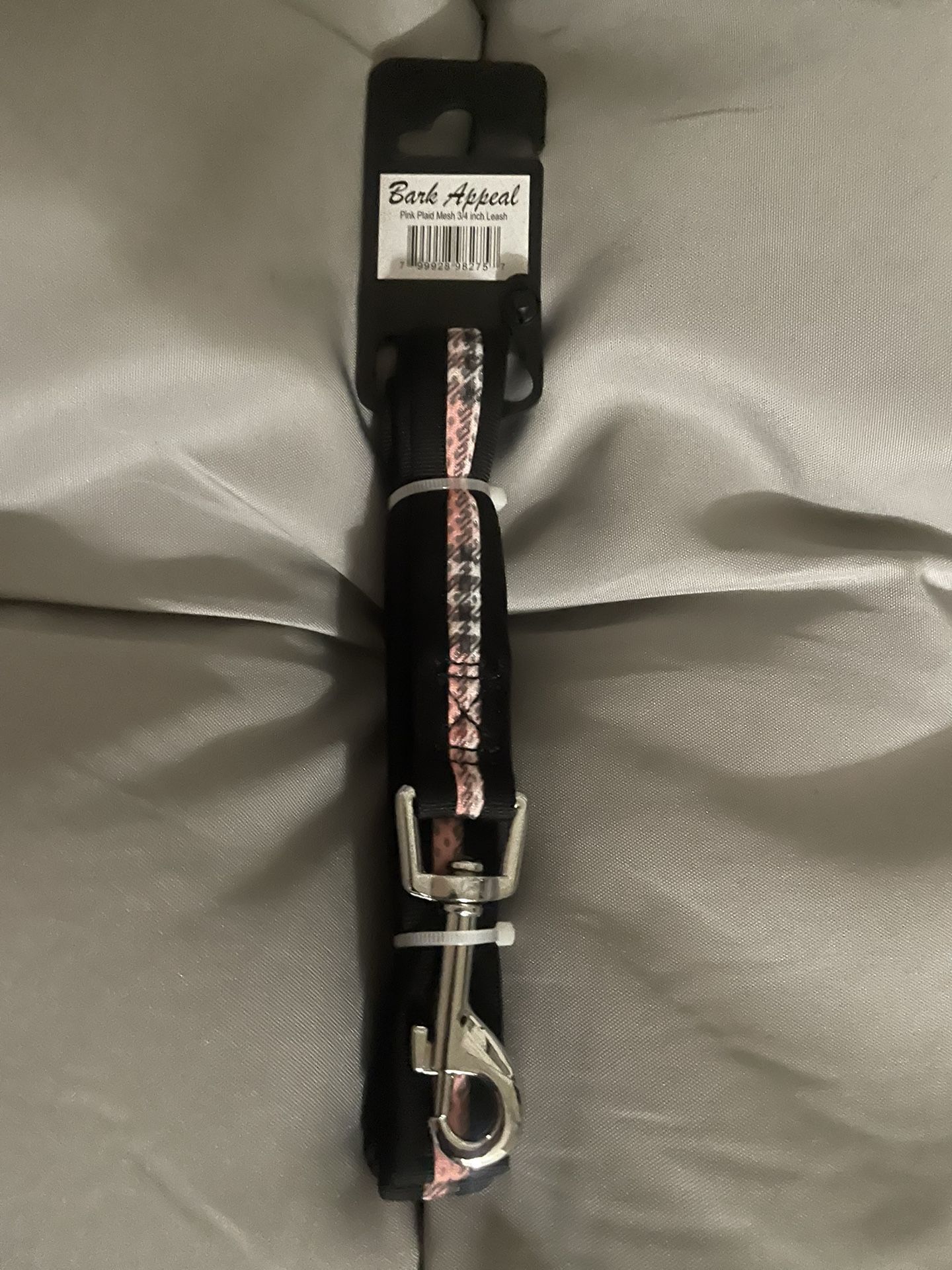 Pink Plaid Dog leash 3/4 Brand New dog Leash