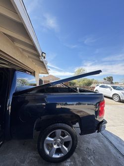 Chevy Silverado tonneau cover