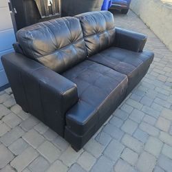 Free Sofas