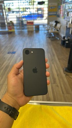 iPhone 16E 128GB + 3 Months Simple Mobile