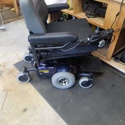 Electric wheelchair And Lift 