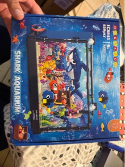 HOGOKIDS Shark Aquarium Building Toy with Movable Animals & Light for Kids Fish Tank Building Set for Boys Girls Ages 8-14+, Includes Shark, 2 Clownfi