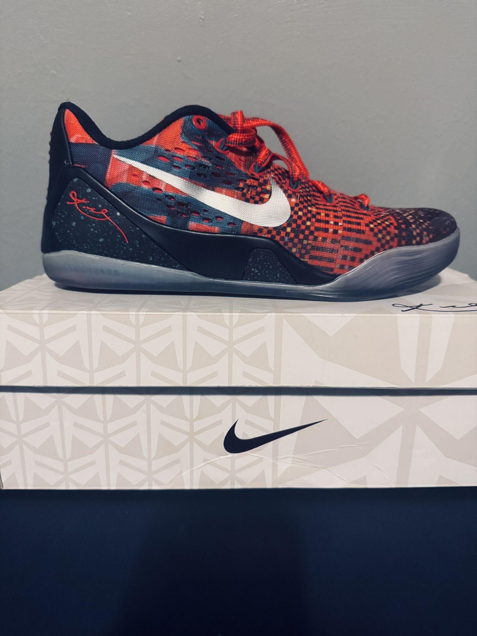 NWT Nike Kobe 9 Philippines Size 9