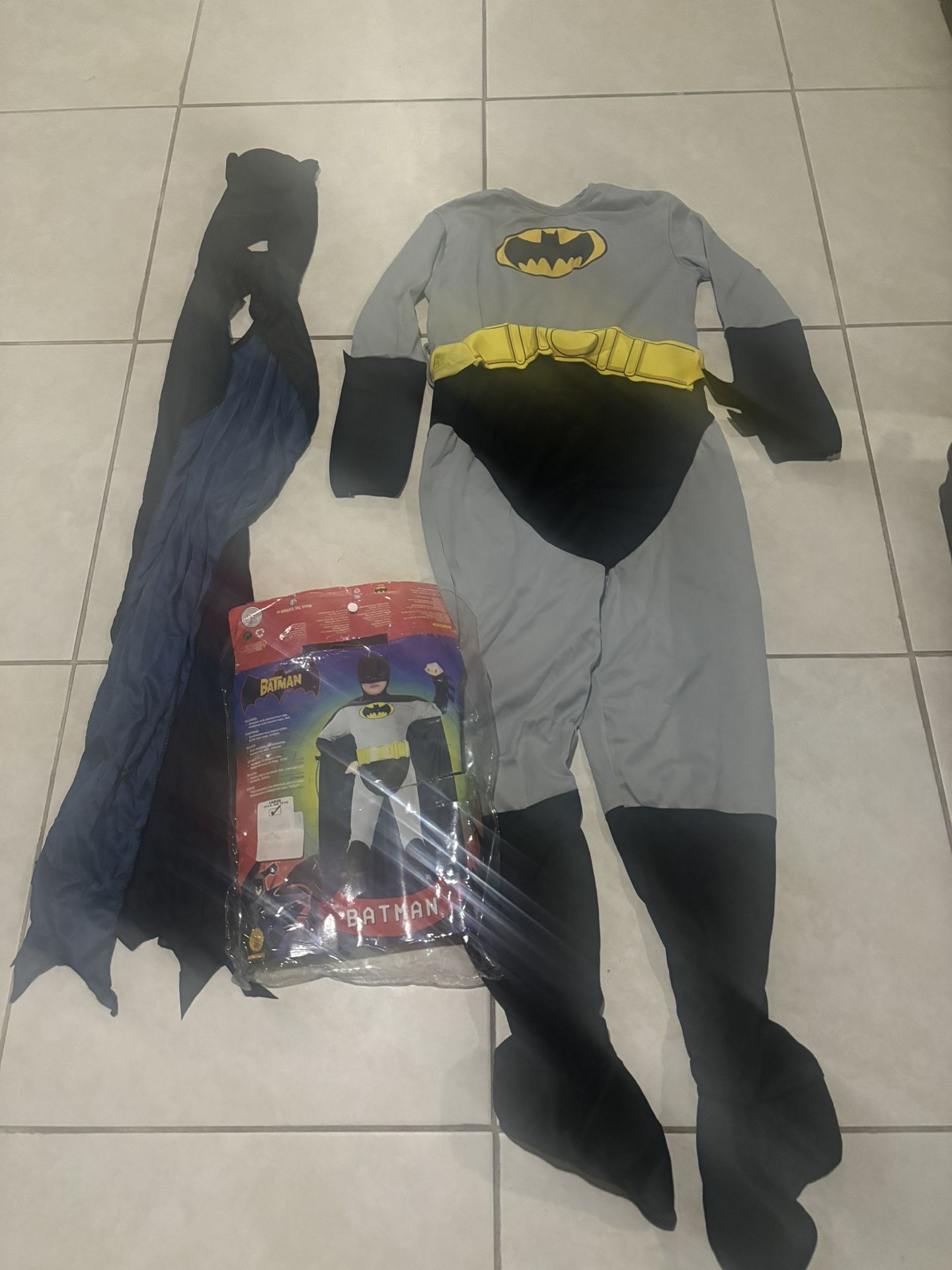 Batman Halloween costume kids large