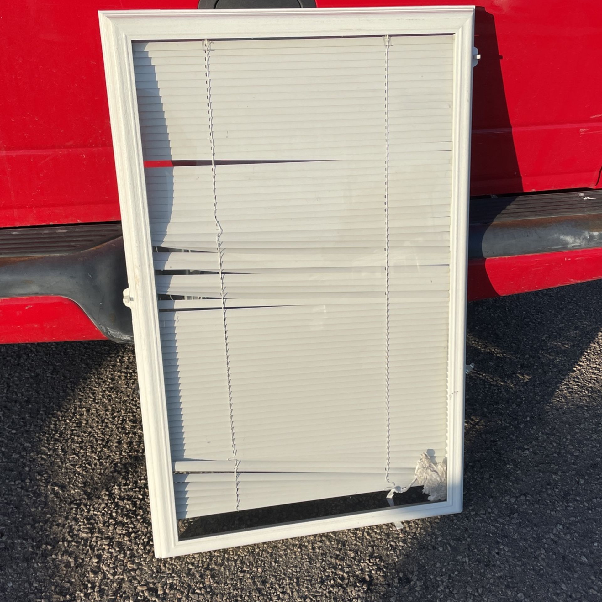 privacy window 