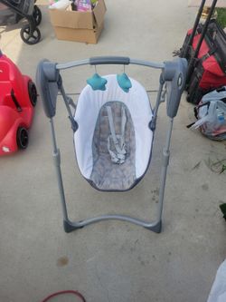 Baby swing graco clean working