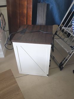 2 Night Stands