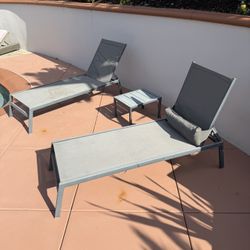 Outdoor Reclining Chairs