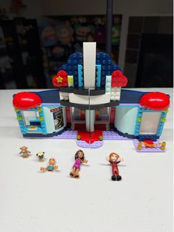 LEGO Friends: Heartlake City Movie Theater (41448) Not Complete