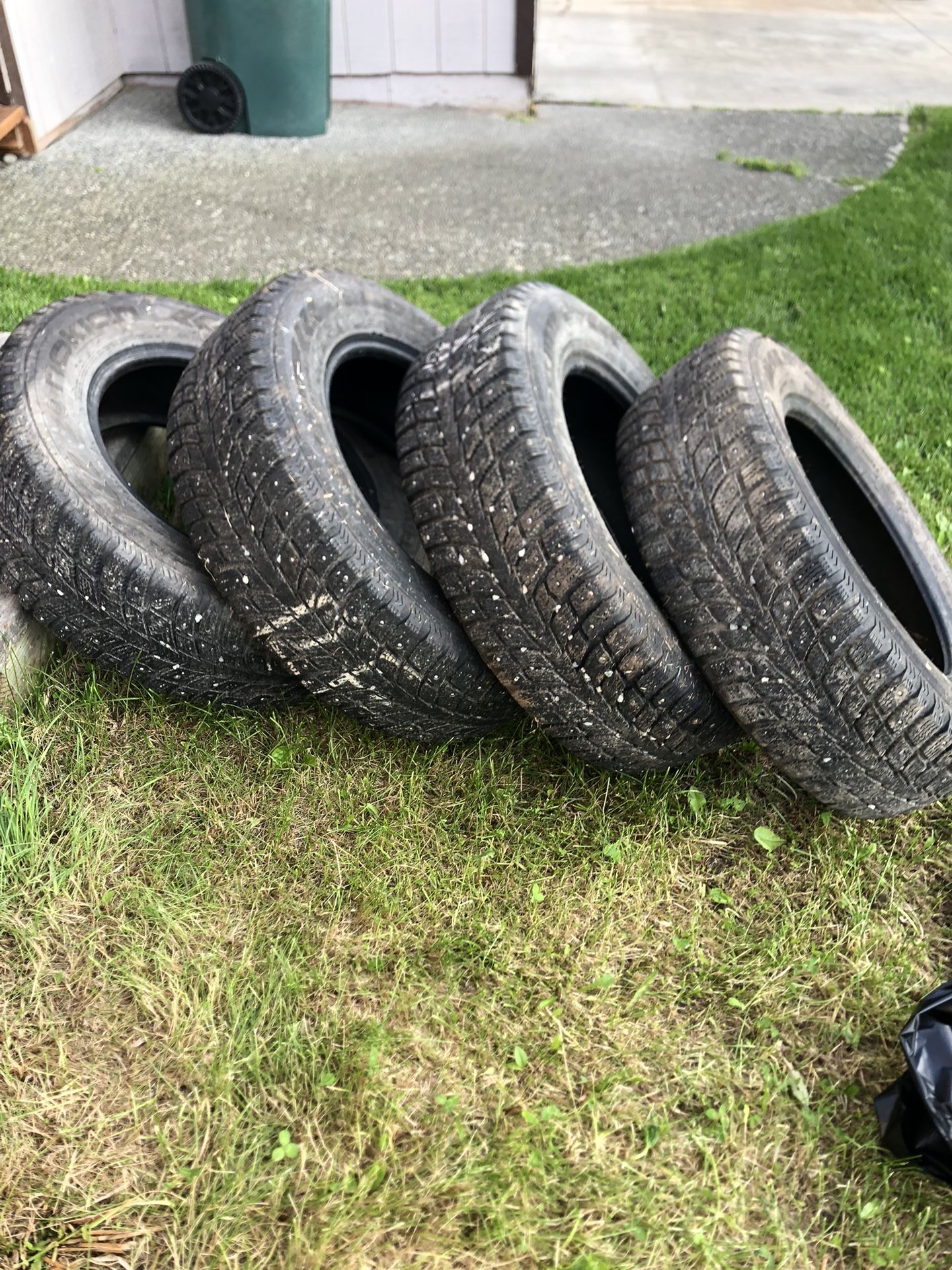 Winter(stud)Tires, Set Of 4, 215 65 R16
