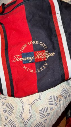 Tommy Hilfiger duffel bag