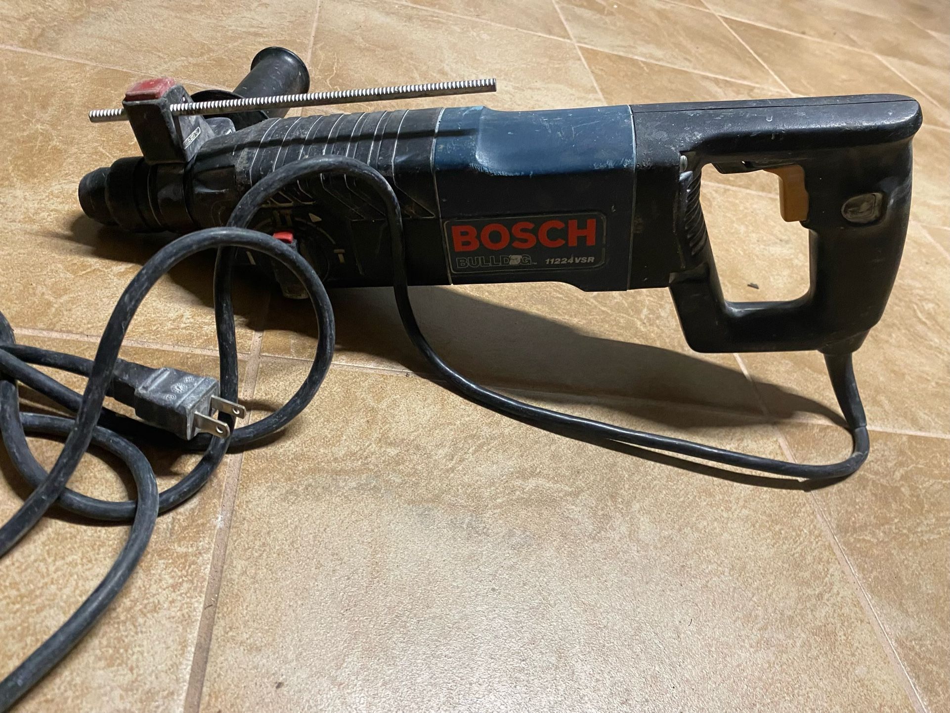 - Bosch Bulldog 11224VSR Rotary Hammer